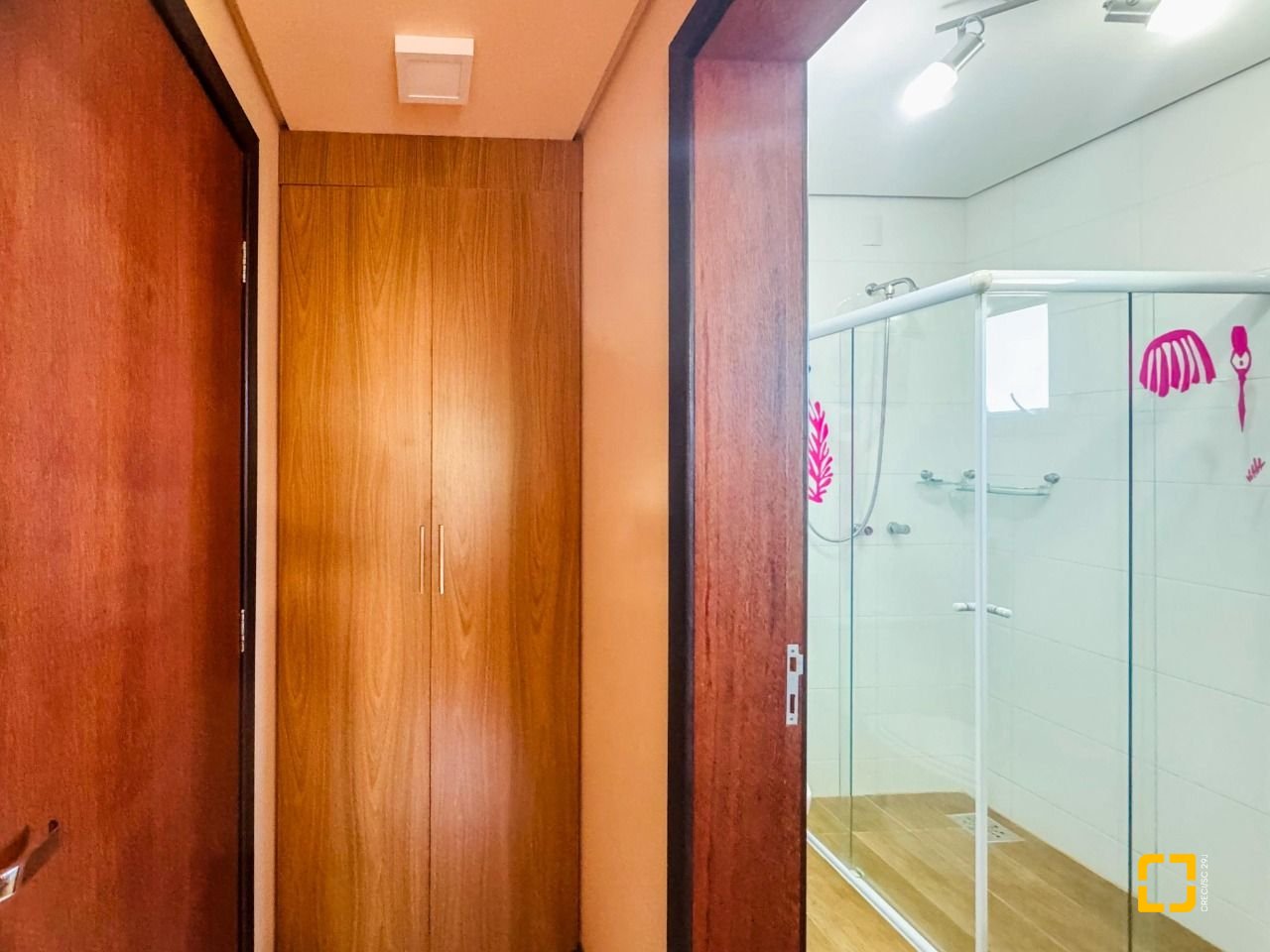 Apartamento com 145m², 4 quartos (sendo 1 suíte), 3 garagens, no bairro Lagoa da Conceição em Florianópolis