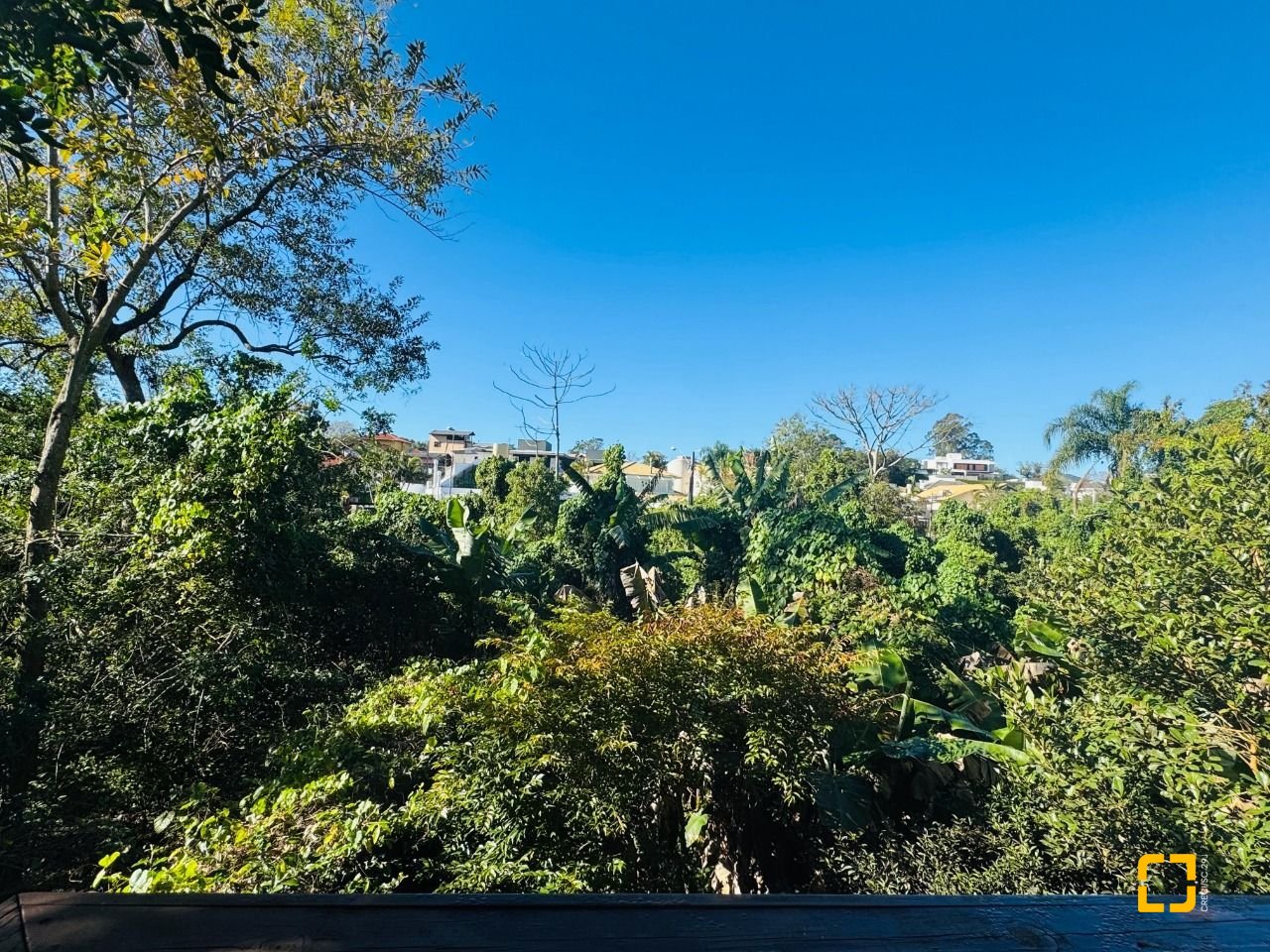 Apartamento com 145m², 4 quartos (sendo 1 suíte), 3 garagens, no bairro Lagoa da Conceição em Florianópolis