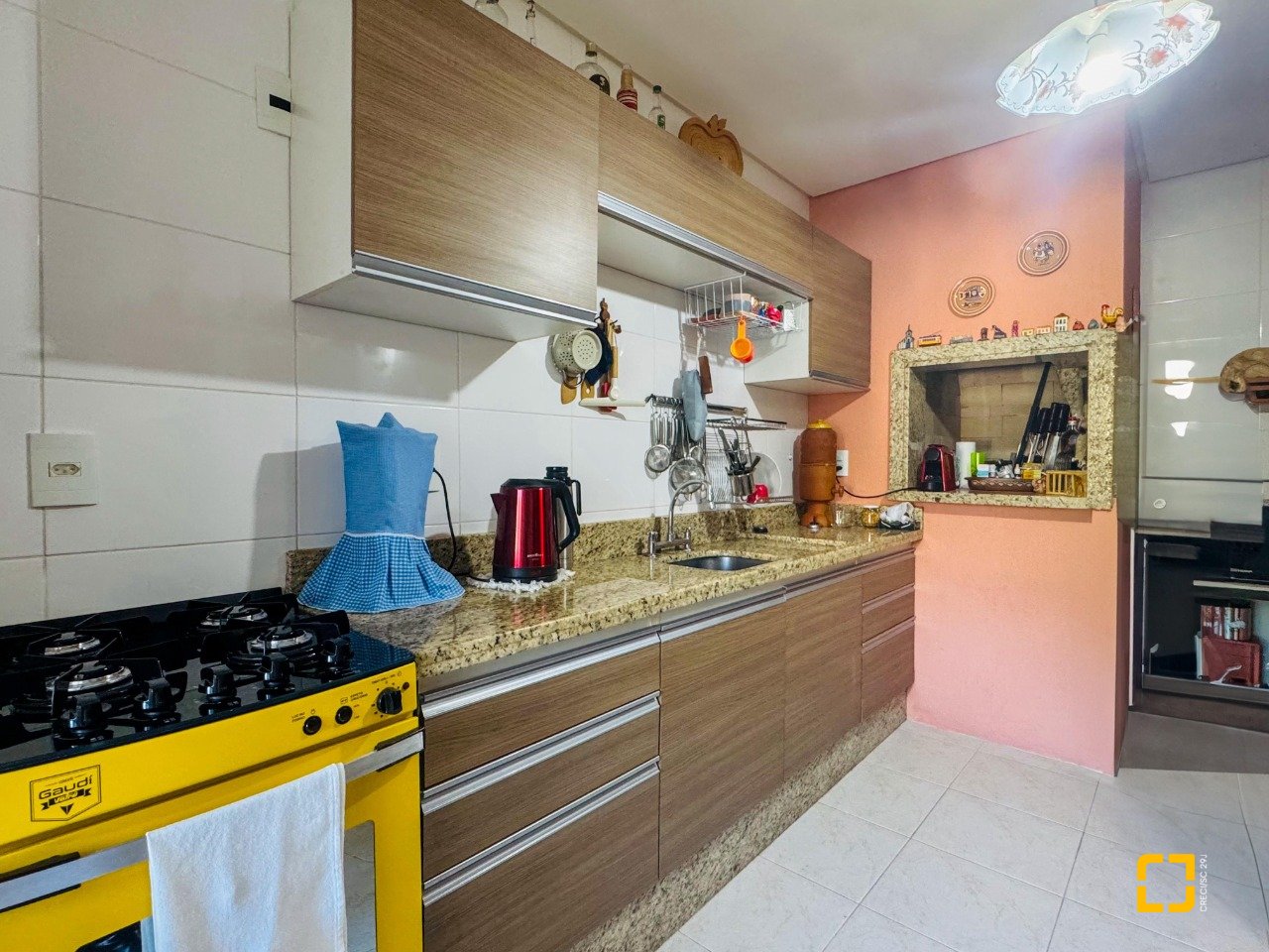 Apartamento com 145m², 4 quartos (sendo 1 suíte), 3 garagens, no bairro Lagoa da Conceição em Florianópolis