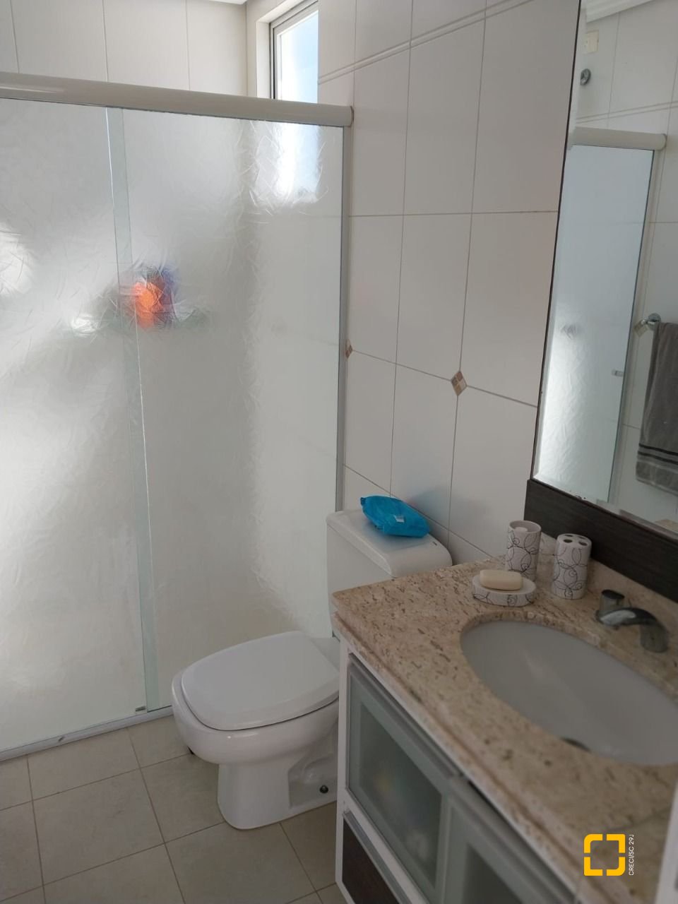 Cobertura com 272m², 7 quartos (sendo 3 suítes), 3 garagens, no bairro Ingleses em Florianópolis
