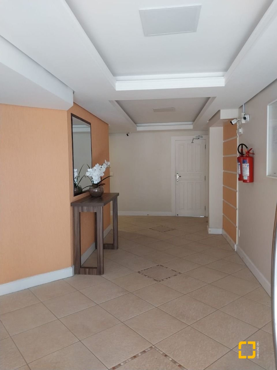 Cobertura com 272m², 7 quartos (sendo 3 suítes), 3 garagens, no bairro Ingleses em Florianópolis