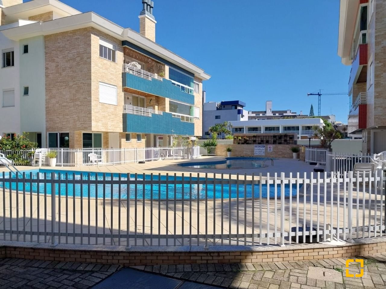 Cobertura com 272m², 7 quartos (sendo 3 suítes), 3 garagens, no bairro Ingleses em Florianópolis