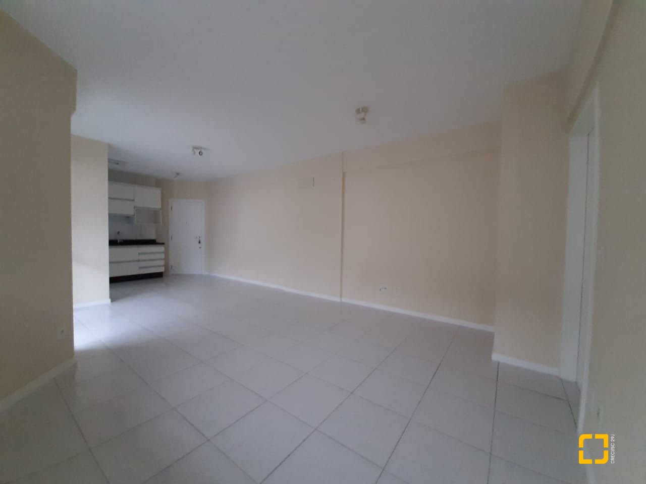 Apartamento com 78m², 3 quartos (sendo 1 suíte), 1 garagem, no bairro Trindade em Florianópolis