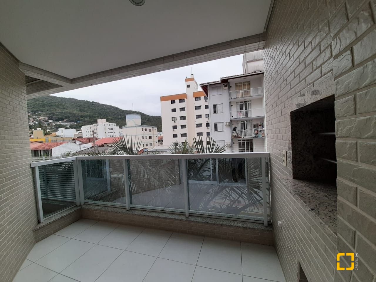 Apartamento com 78m², 3 quartos (sendo 1 suíte), 1 garagem, no bairro Trindade em Florianópolis