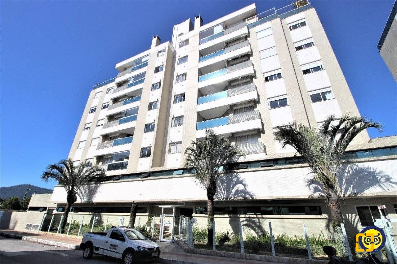 Apartamento com 78m², 3 quartos (sendo 1 suíte), 1 garagem, no bairro Trindade em Florianópolis