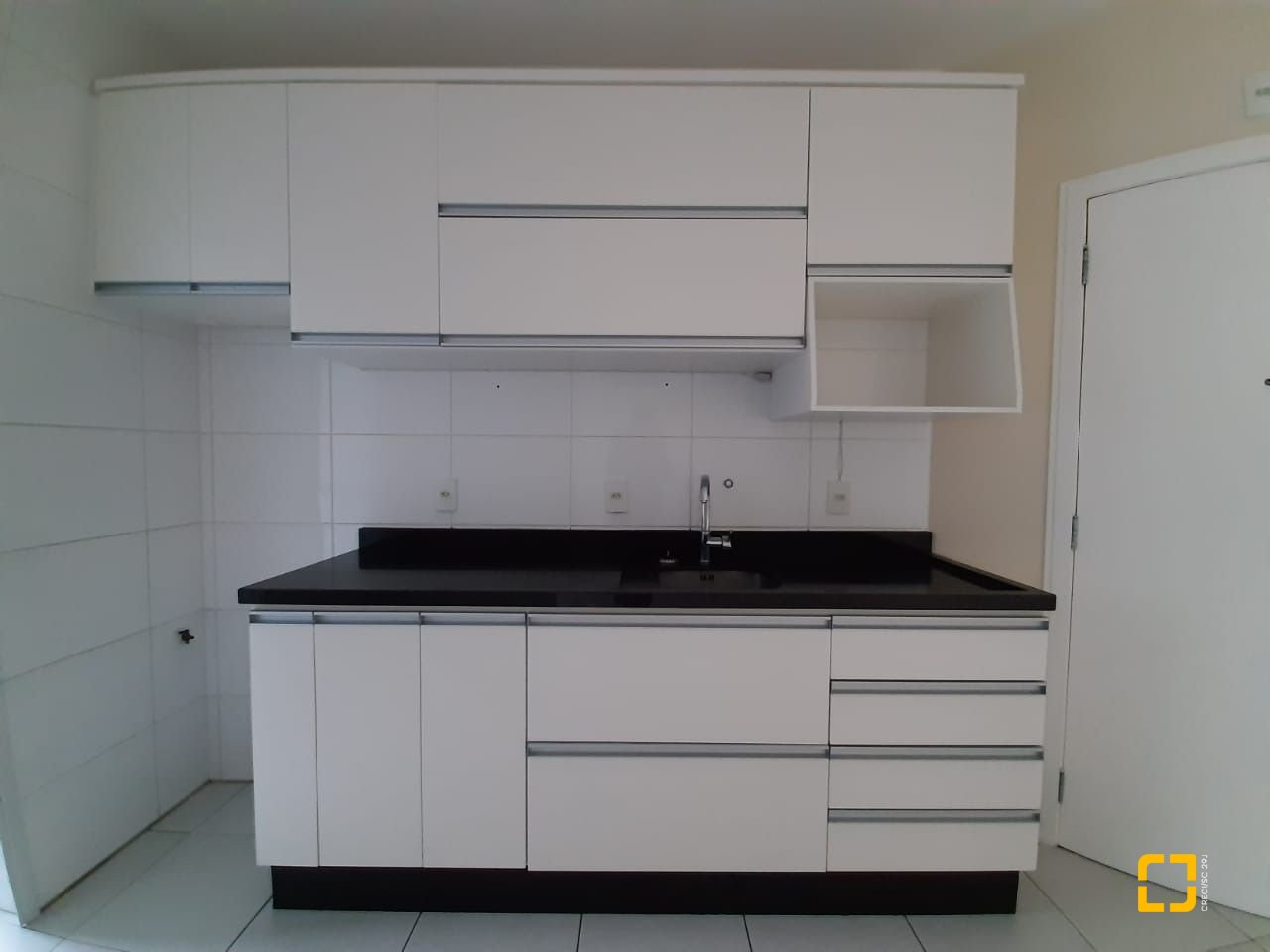 Apartamento com 78m², 3 quartos (sendo 1 suíte), 1 garagem, no bairro Trindade em Florianópolis