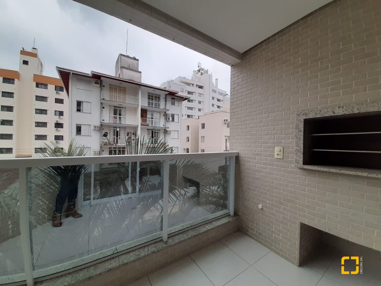 Apartamento com 78m², 3 quartos (sendo 1 suíte), 1 garagem, no bairro Trindade em Florianópolis