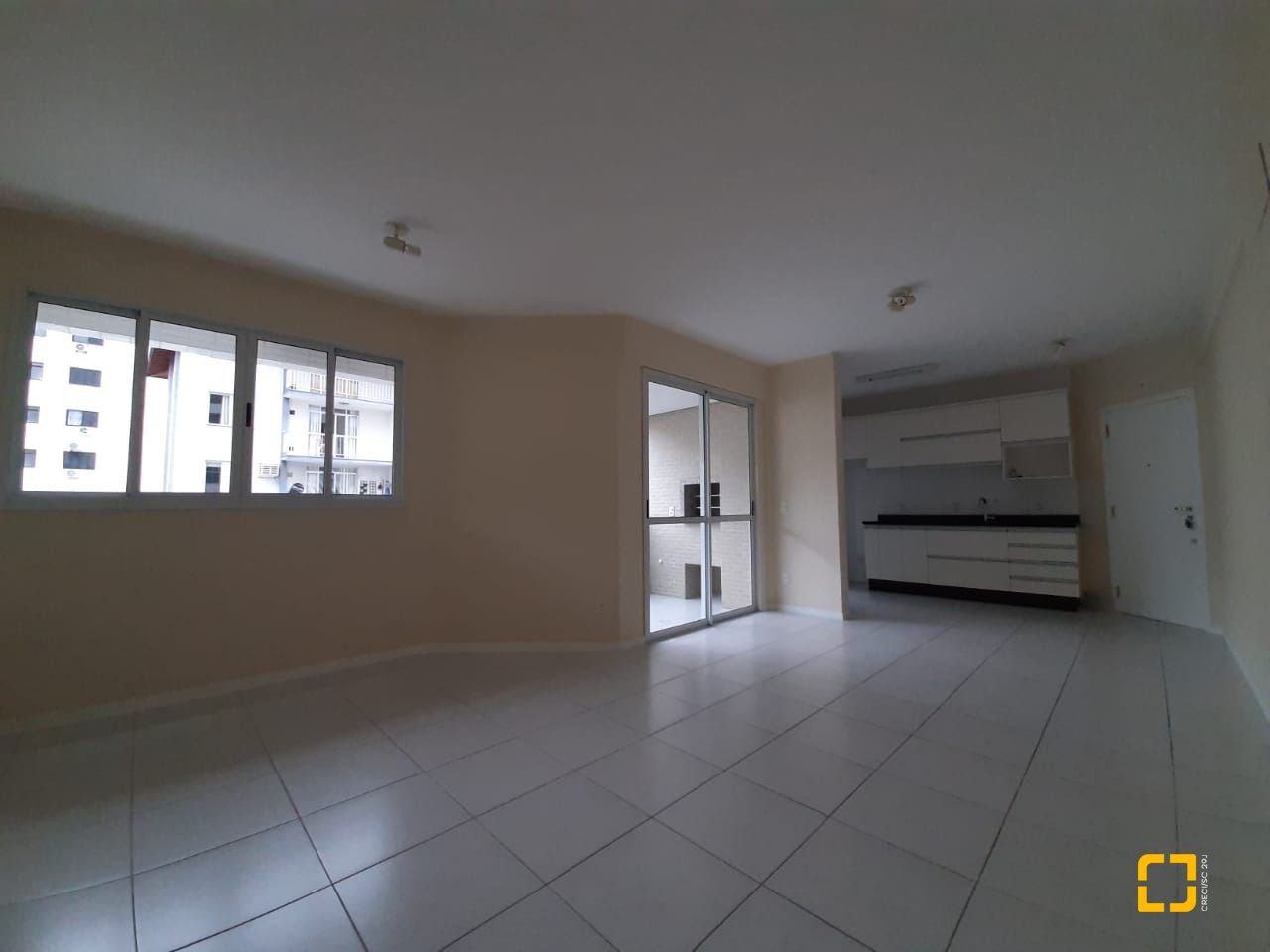 Apartamento com 78m², 3 quartos (sendo 1 suíte), 1 garagem, no bairro Trindade em Florianópolis