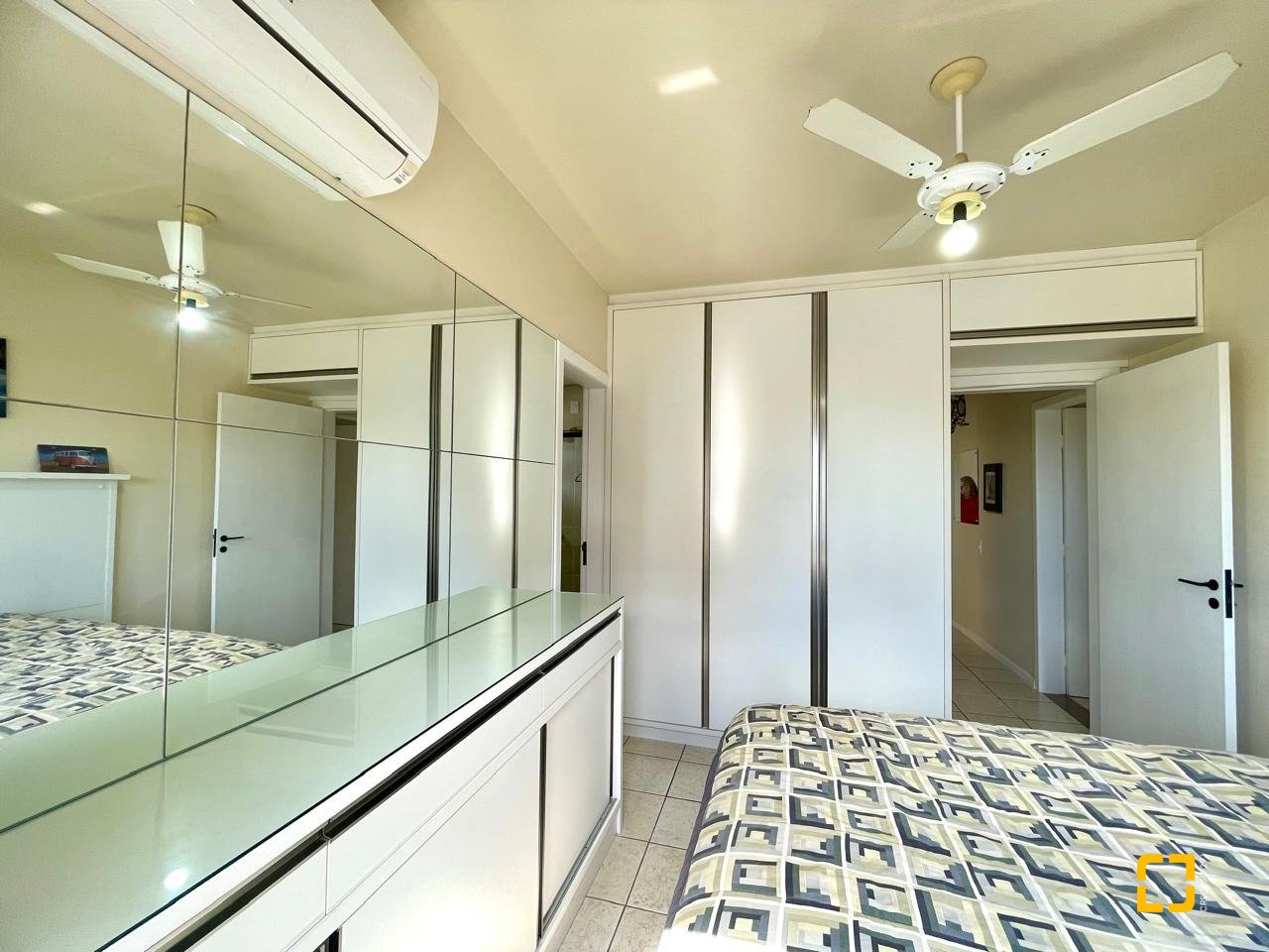 Cobertura com 229m², 3 quartos (sendo 3 suítes), 2 garagens, no bairro Canasvieiras em Florianópolis