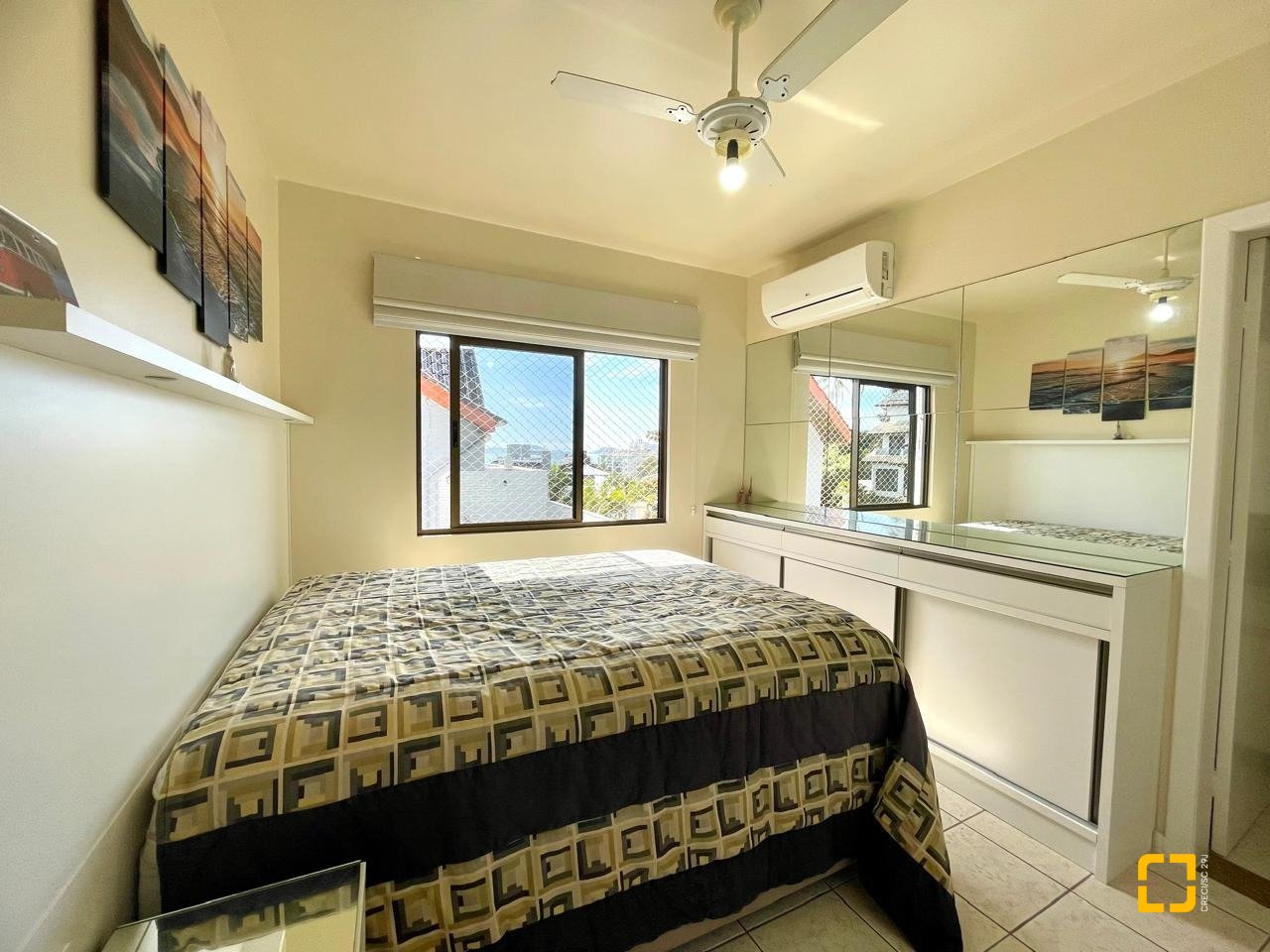 Cobertura com 229m², 3 quartos (sendo 3 suítes), 2 garagens, no bairro Canasvieiras em Florianópolis