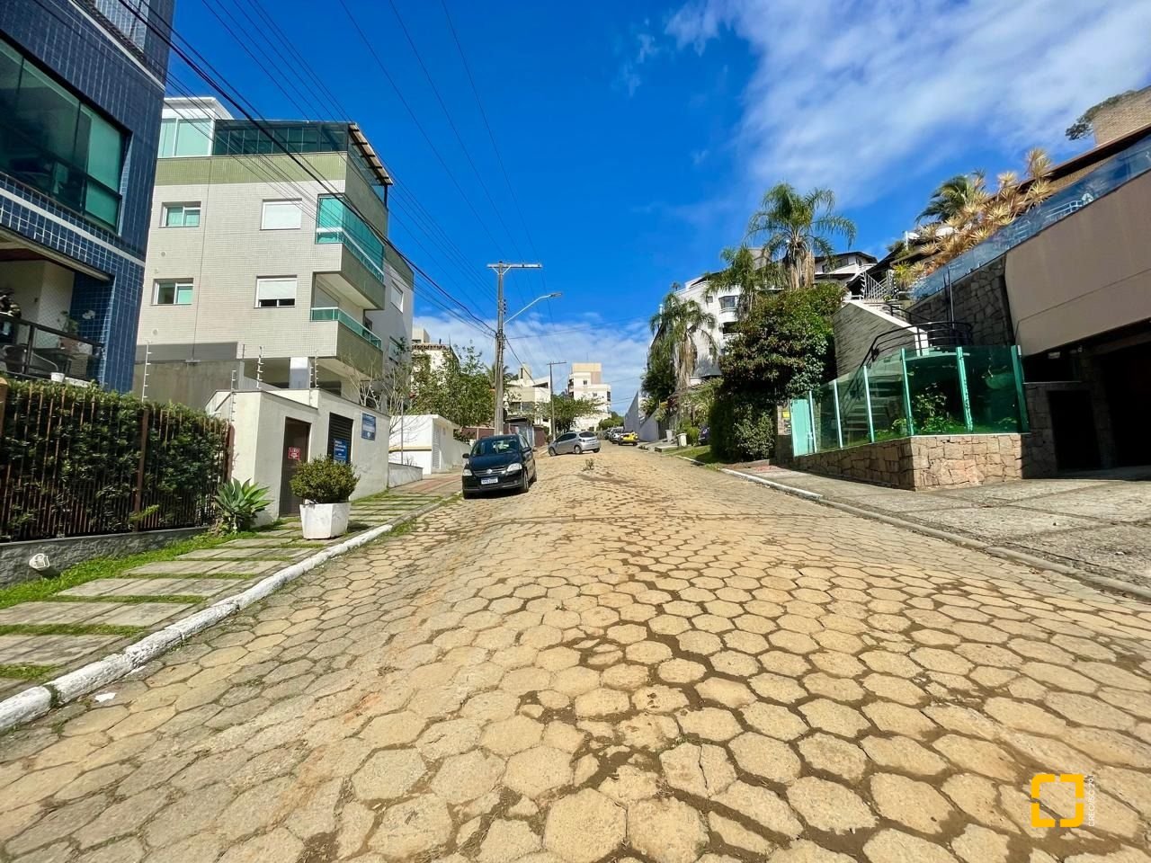 Cobertura com 229m², 3 quartos (sendo 3 suítes), 2 garagens, no bairro Canasvieiras em Florianópolis