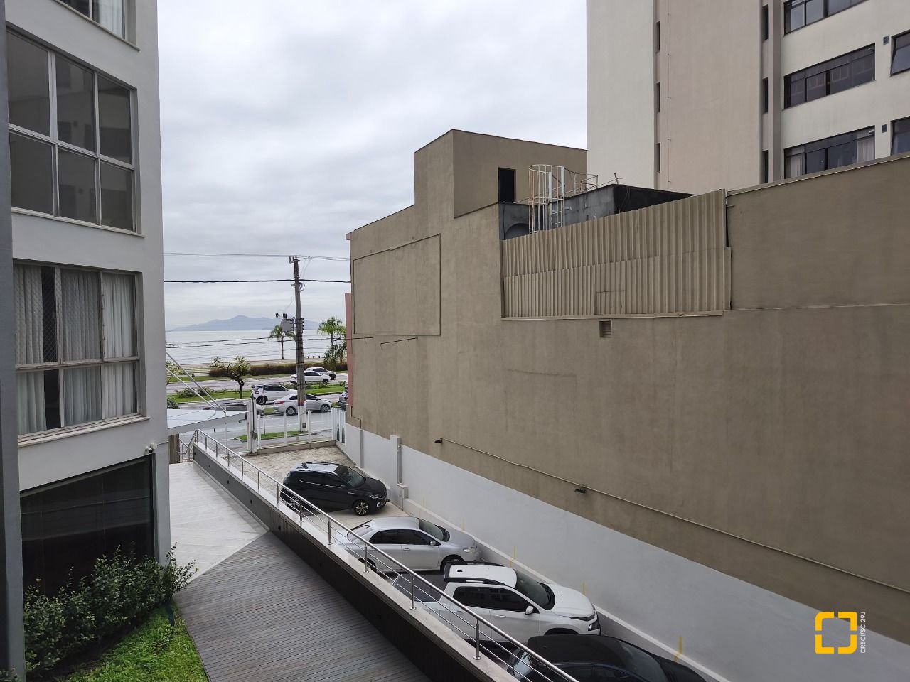 Apartamento com 193m², 4 quartos (sendo 1 suíte), 2 garagens, no bairro Centro em Florianópolis