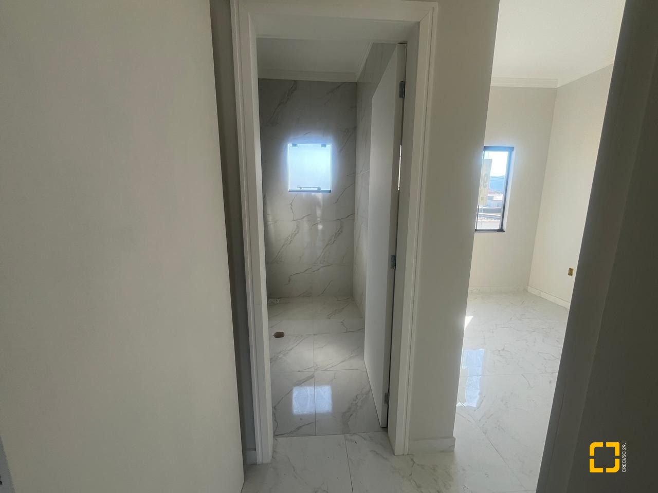 Casa com 85m², 4 quartos (sendo 2 suítes), 1 garagem, no bairro Bela Vista em Palhoça