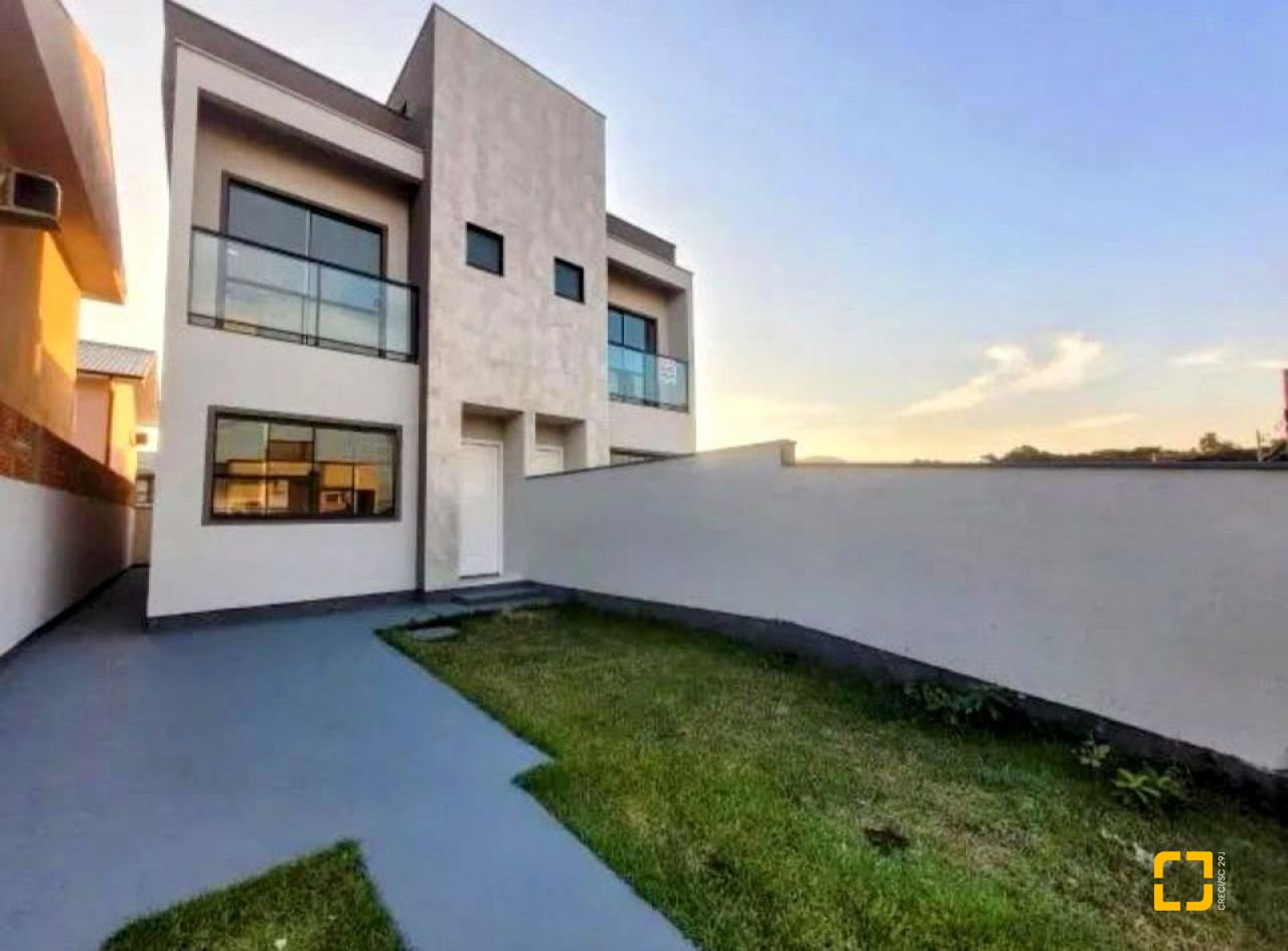 Casa com 85m², 4 quartos (sendo 2 suítes), 1 garagem, no bairro Bela Vista em Palhoça