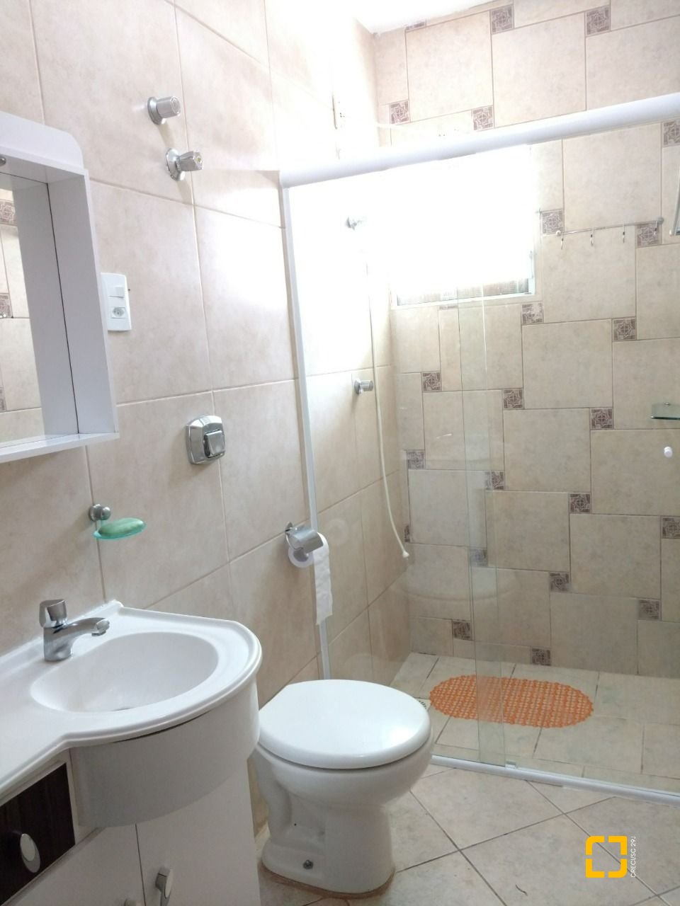 Casa com 113m², 5 quartos (sendo 1 suíte), 4 garagens, no bairro Ingleses em Florianópolis