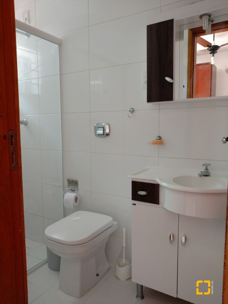 Casa com 113m², 5 quartos (sendo 1 suíte), 4 garagens, no bairro Ingleses em Florianópolis