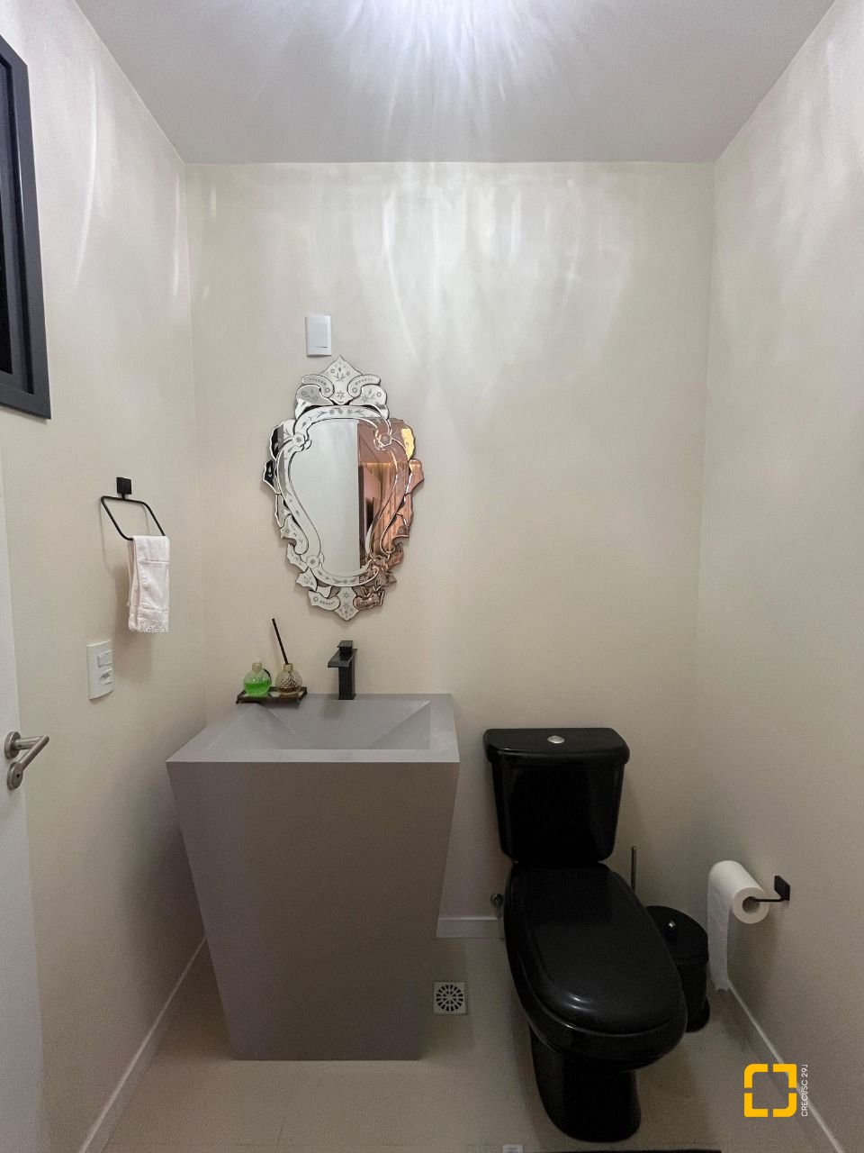 Cobertura com 140m², 4 quartos (sendo 1 suíte), 2 garagens, no bairro Kobrasol em São José