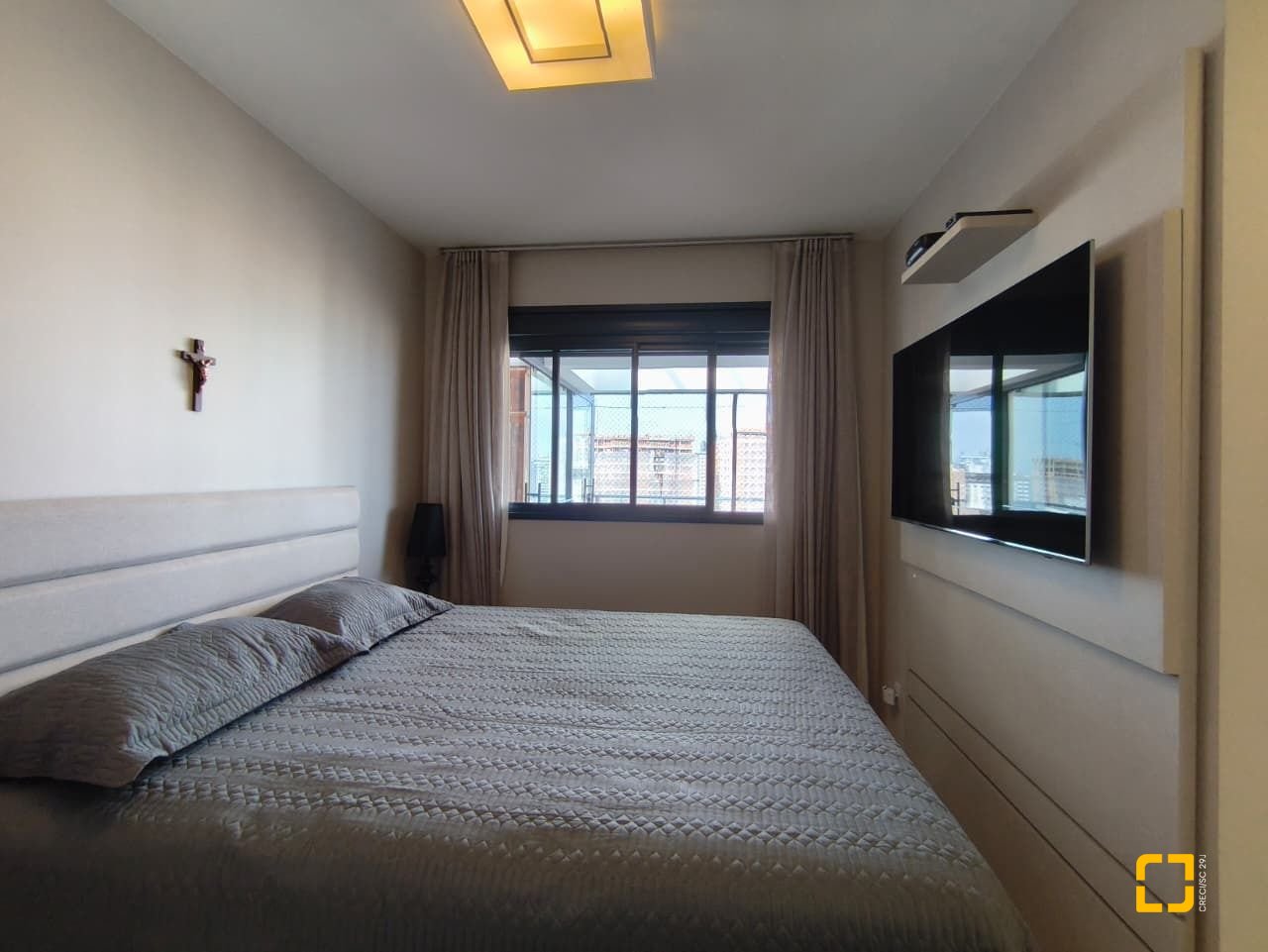 Cobertura com 140m², 4 quartos (sendo 1 suíte), 2 garagens, no bairro Kobrasol em São José
