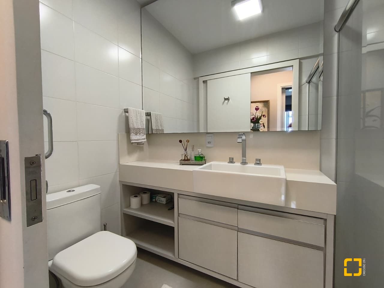 Cobertura com 140m², 3 quartos (sendo 1 suíte), 2 garagens, no bairro Kobrasol em São José