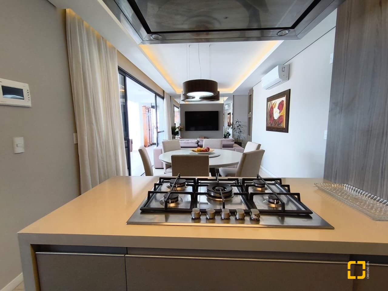 Cobertura com 140m², 3 quartos (sendo 1 suíte), 2 garagens, no bairro Kobrasol em São José