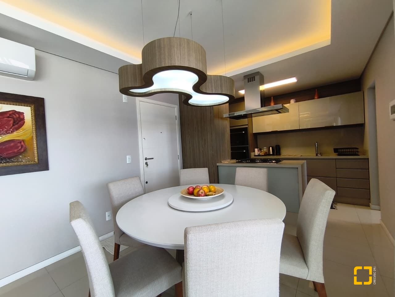 Cobertura com 140m², 3 quartos (sendo 1 suíte), 2 garagens, no bairro Kobrasol em São José