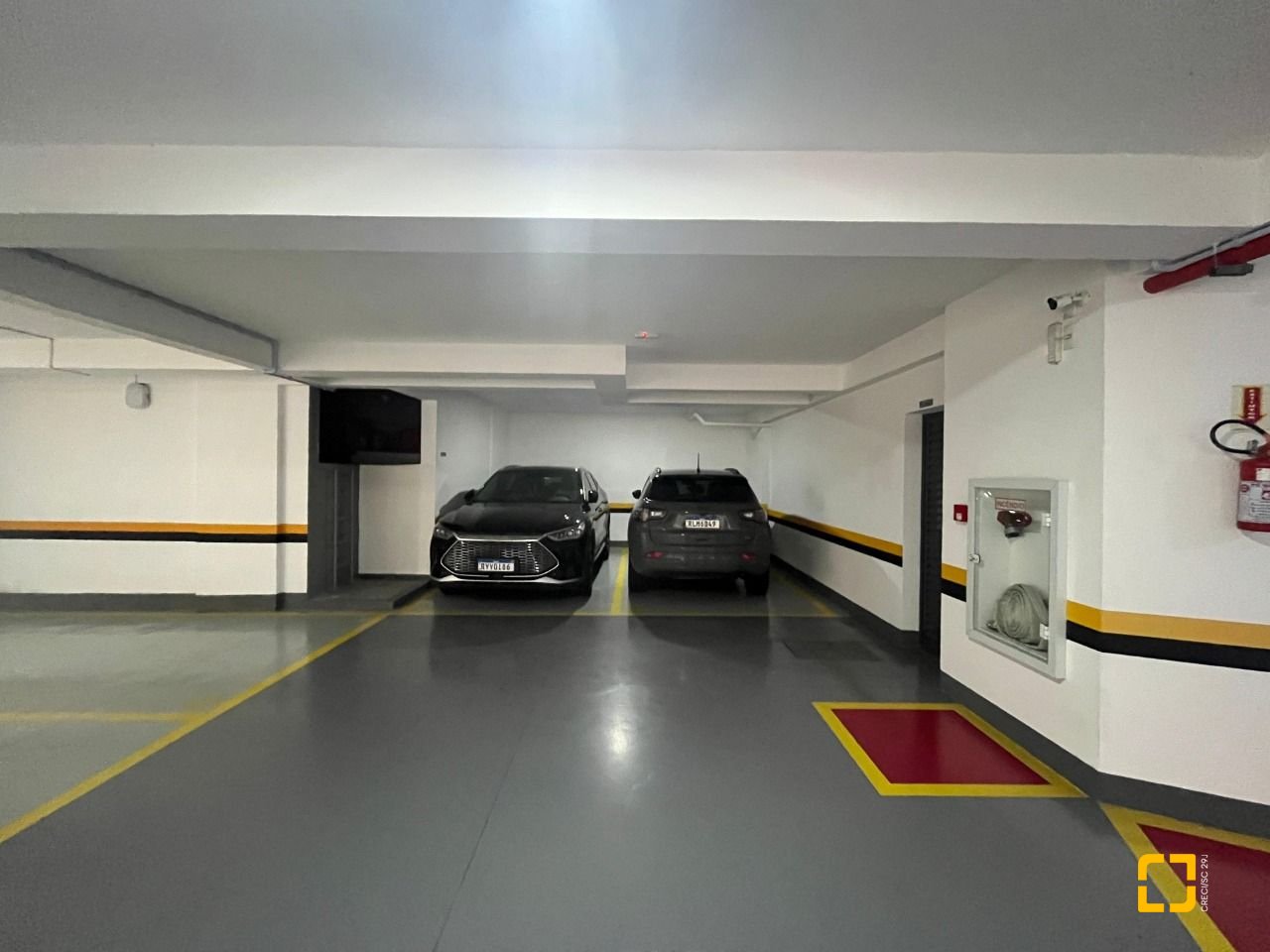 Cobertura com 140m², 4 quartos (sendo 1 suíte), 2 garagens, no bairro Kobrasol em São José