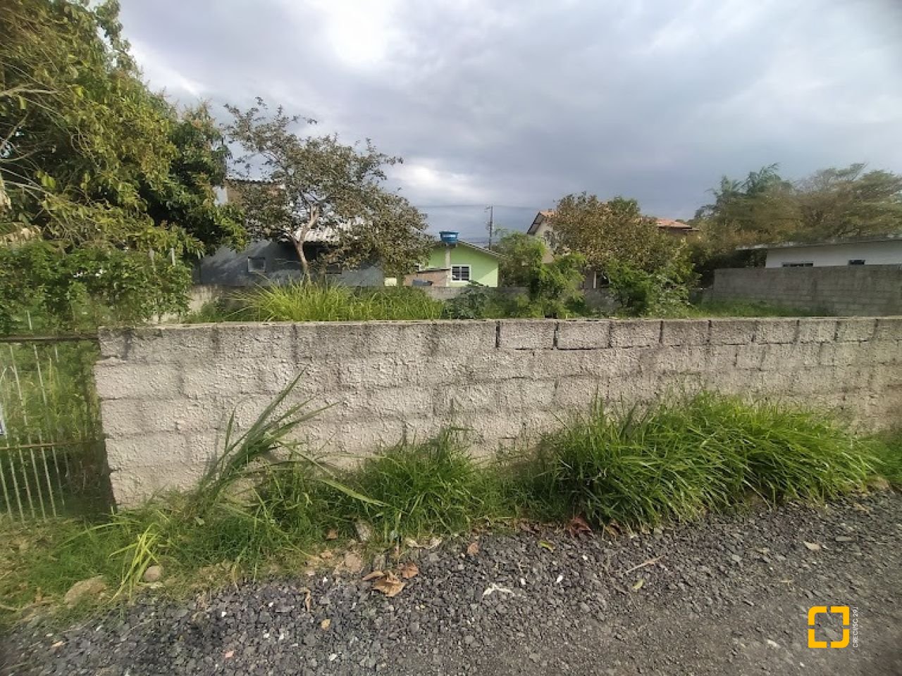Terreno com 363m², no bairro Tapera da Base em Florianópolis