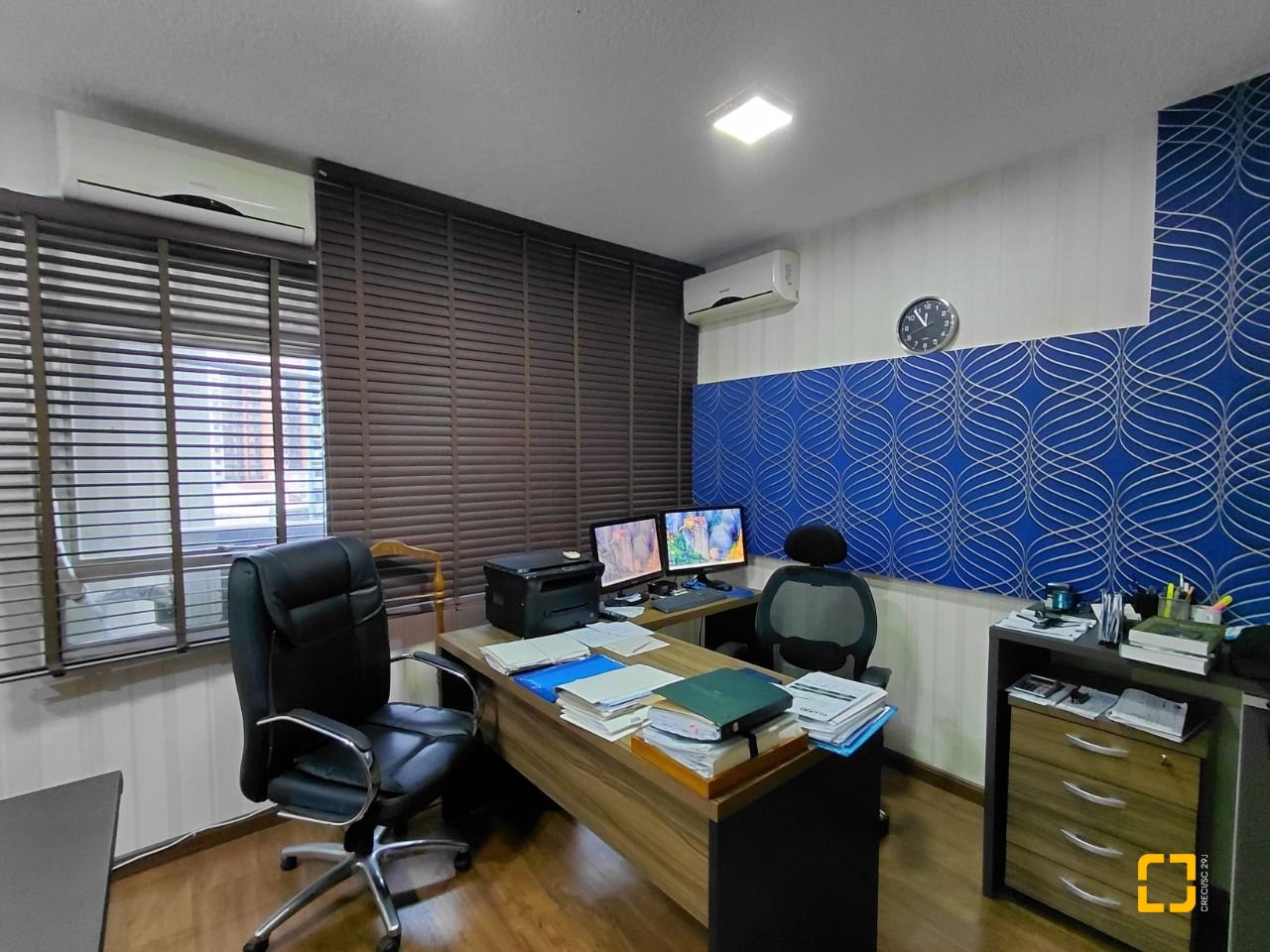 Sala com 27m², no bairro Centro em Florianópolis