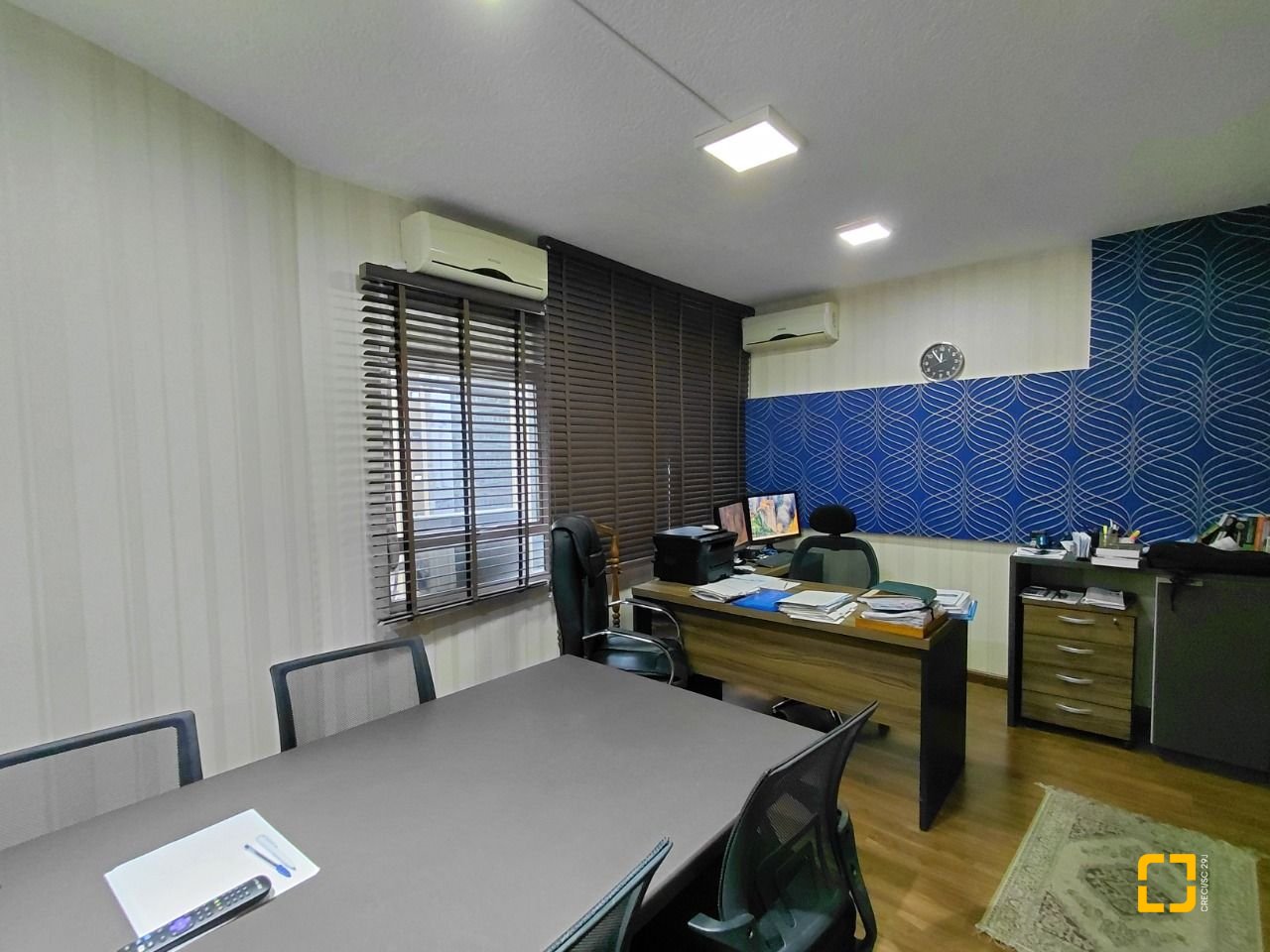 Sala com 27m², no bairro Centro em Florianópolis