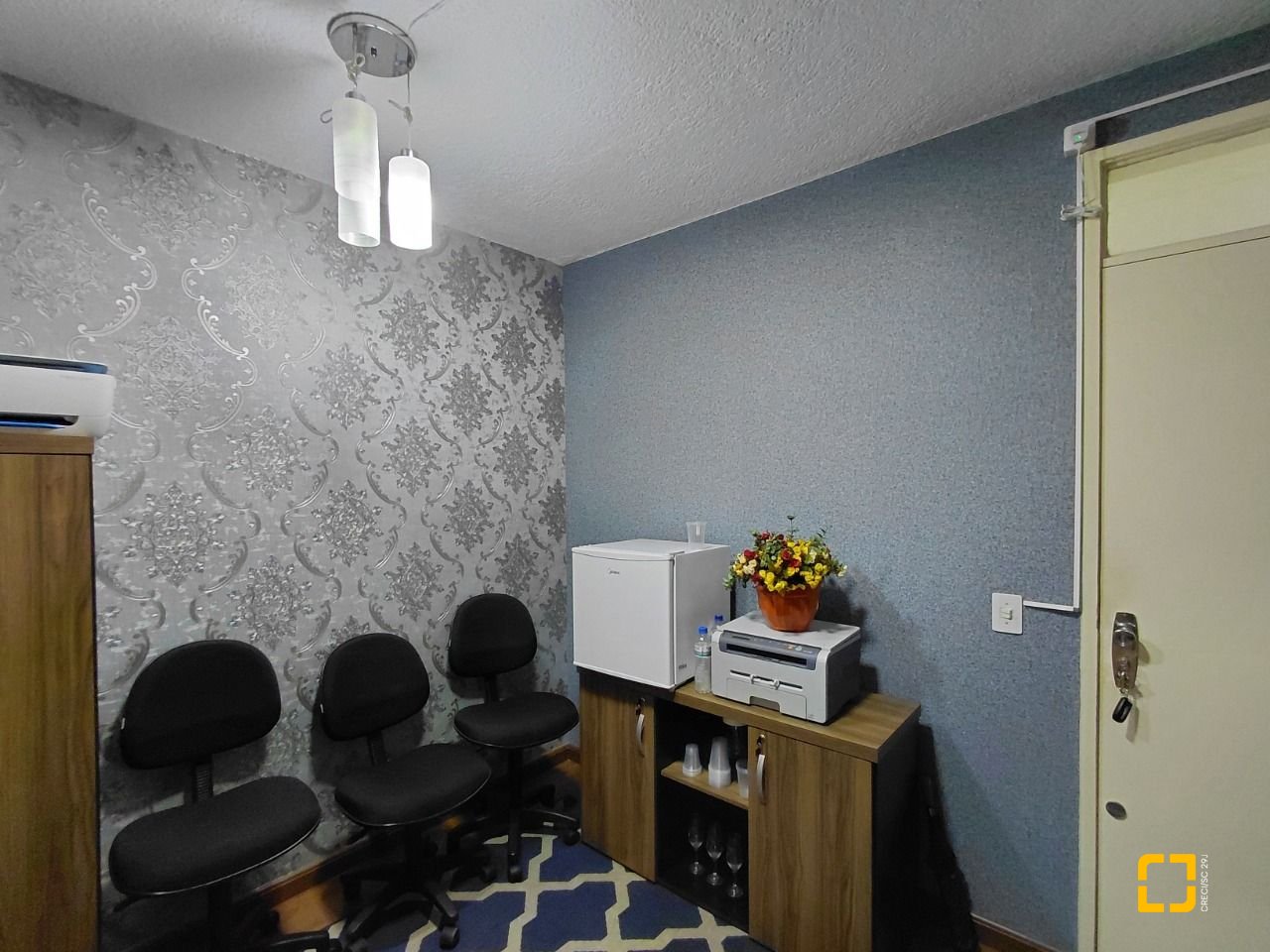 Sala com 27m², no bairro Centro em Florianópolis
