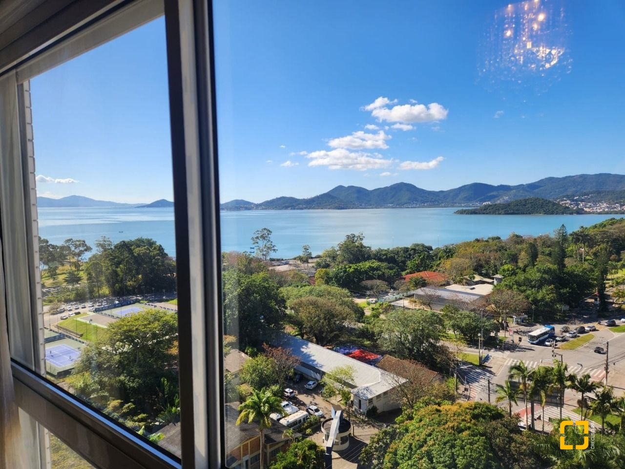 Apartamento com 115m², 4 quartos (sendo 2 suítes), 2 garagens, no bairro Agronômica em Florianópolis