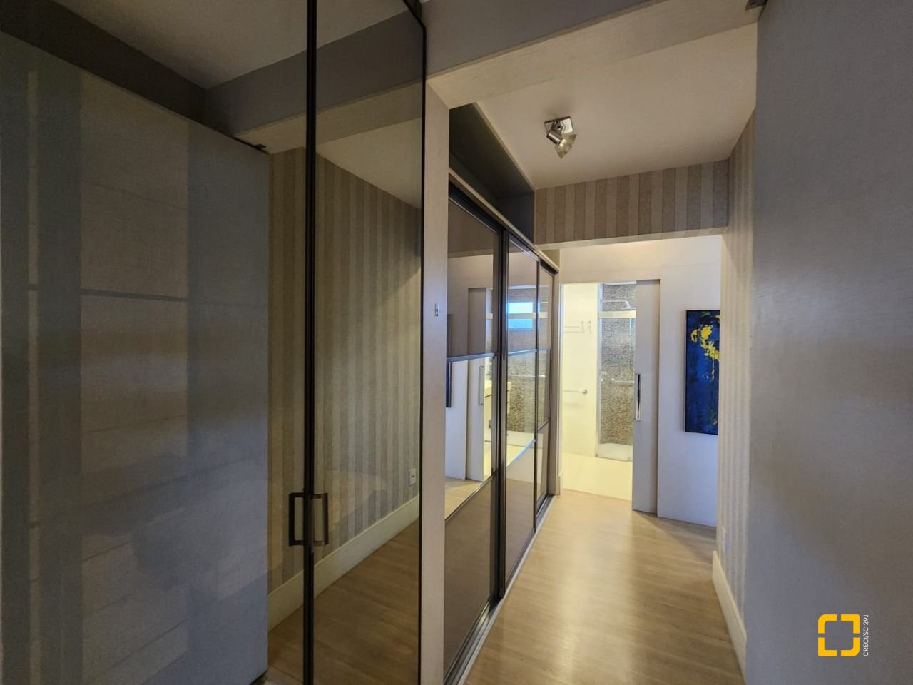Apartamento com 115m², 4 quartos (sendo 2 suítes), 2 garagens, no bairro Agronômica em Florianópolis