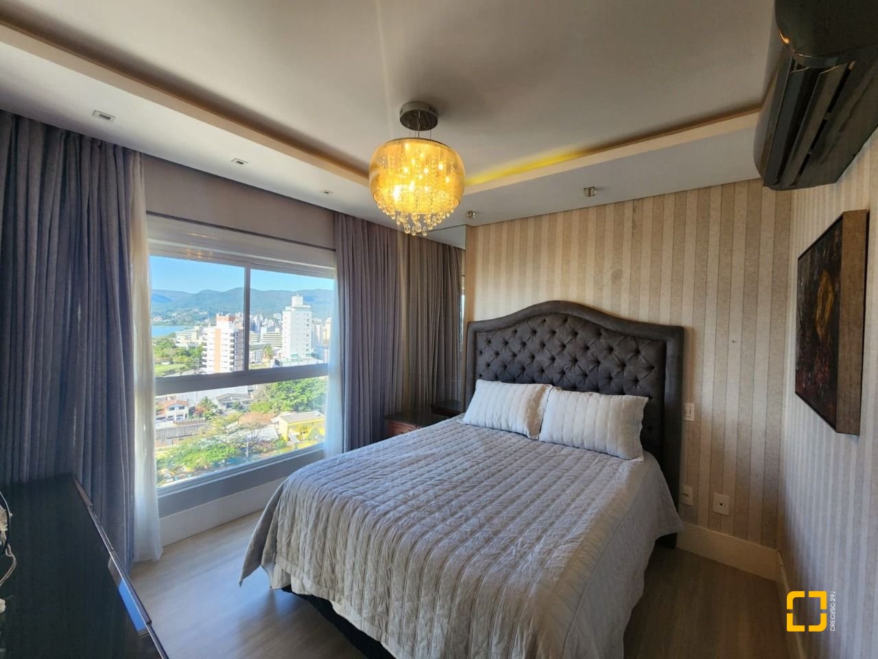 Apartamento com 115m², 4 quartos (sendo 2 suítes), 2 garagens, no bairro Agronômica em Florianópolis