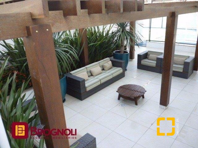 Apartamento com 115m², 4 quartos (sendo 2 suítes), 2 garagens, no bairro Agronômica em Florianópolis