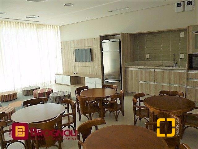 Apartamento com 115m², 4 quartos (sendo 2 suítes), 2 garagens, no bairro Agronômica em Florianópolis