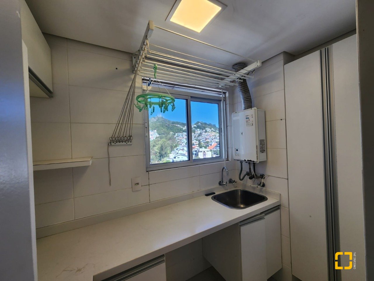 Apartamento com 115m², 4 quartos (sendo 2 suítes), 2 garagens, no bairro Agronômica em Florianópolis