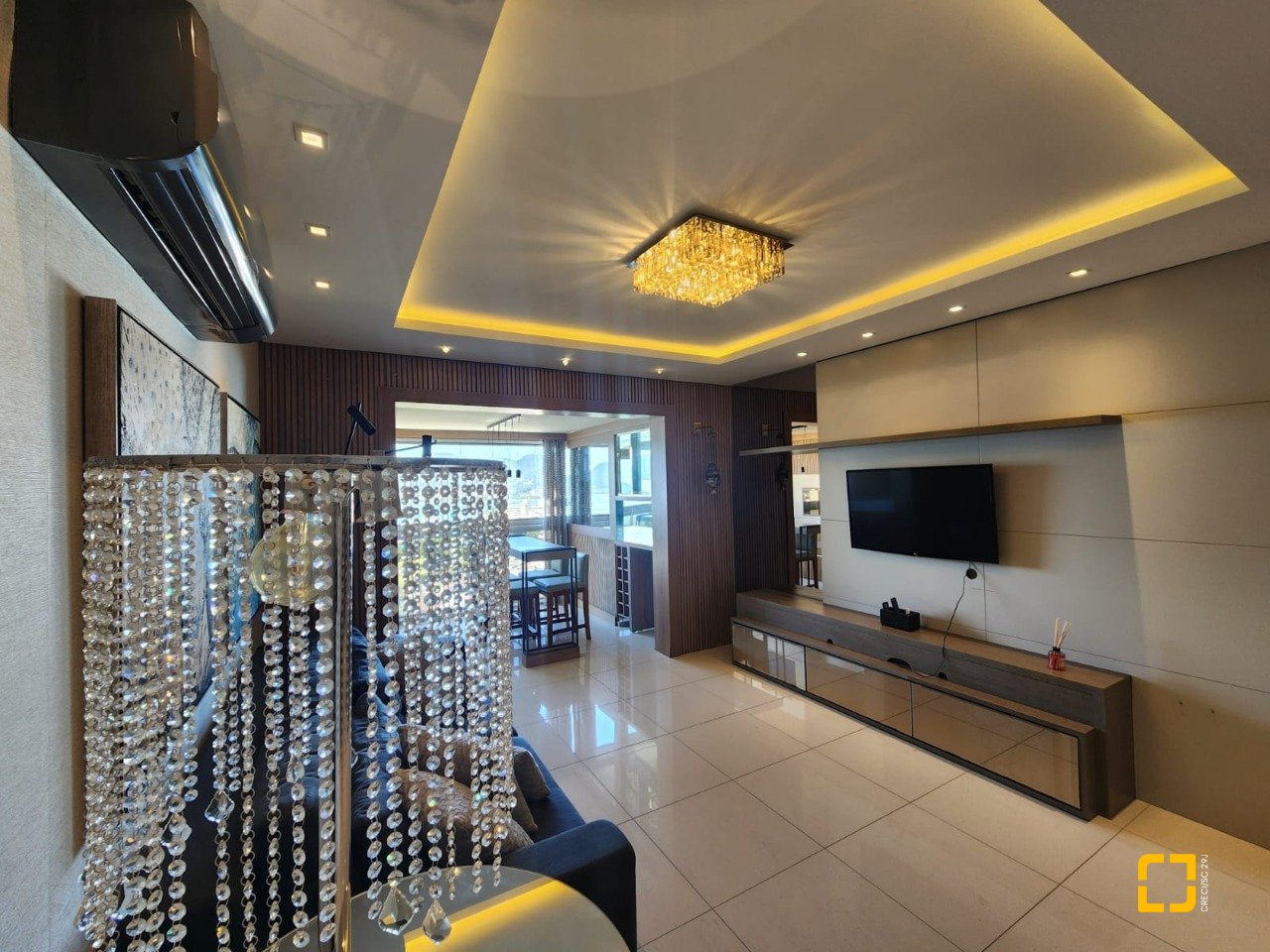 Apartamento com 115m², 4 quartos (sendo 2 suítes), 2 garagens, no bairro Agronômica em Florianópolis