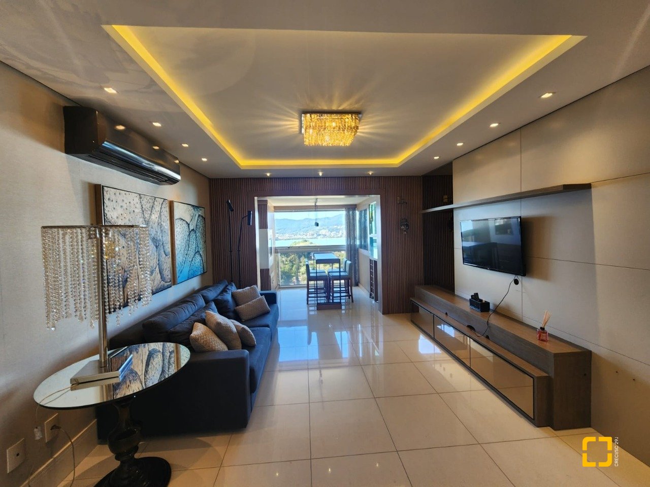 Apartamento com 115m², 4 quartos (sendo 2 suítes), 2 garagens, no bairro Agronômica em Florianópolis