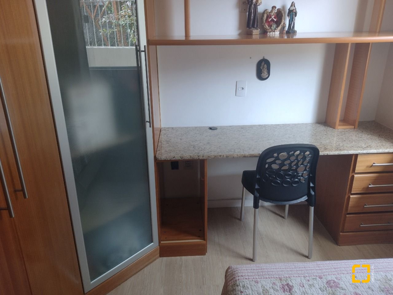 Casa com 209m², 5 quartos (sendo 1 suíte), 4 garagens, no bairro Carvoeira em Florianópolis