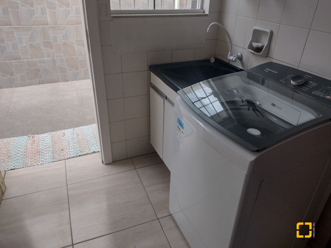 Casa com 209m², 5 quartos (sendo 1 suíte), 4 garagens, no bairro Carvoeira em Florianópolis