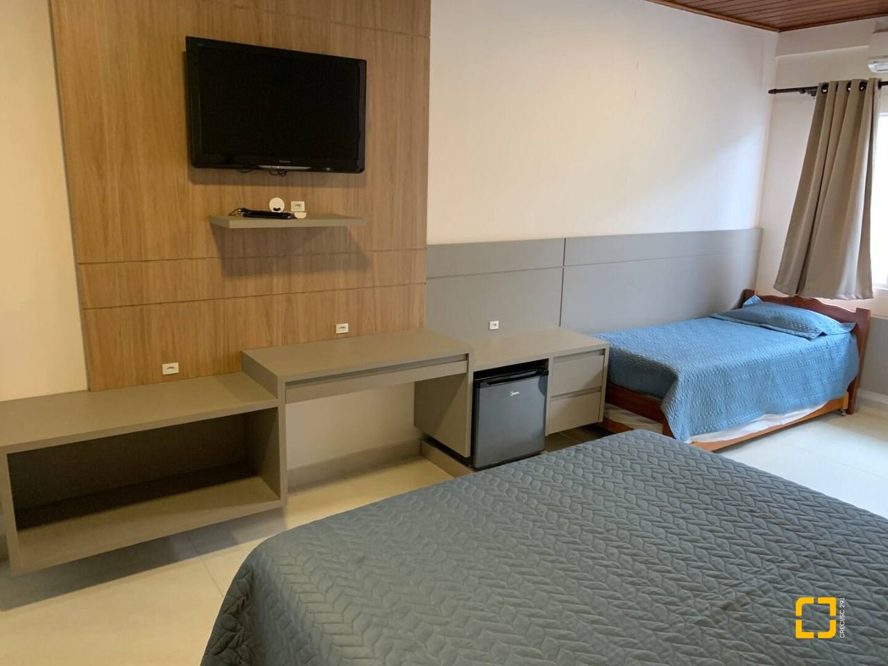 Casa com 303m², 14 quartos (sendo 7 suítes), 3 garagens, no bairro Canasvieiras em Florianópolis