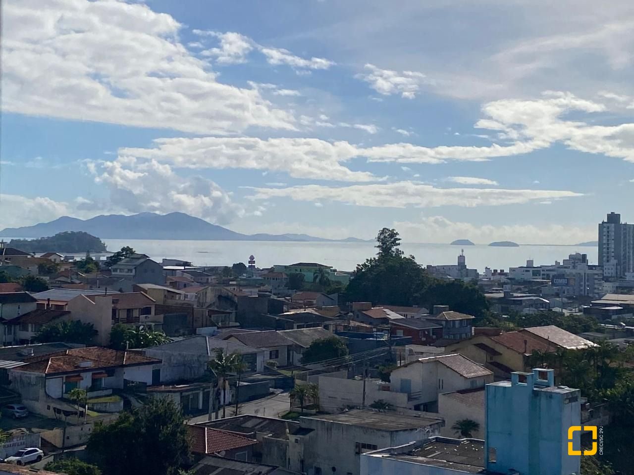 Apartamento com 97m², 3 quartos (sendo 1 suíte), 2 garagens, no bairro Nossa Senhora do Rosário em São José