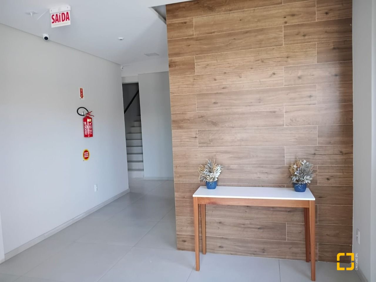 Apartamento com 77m², 3 quartos (sendo 1 suíte), 1 garagem, no bairro Ingleses em Florianópolis