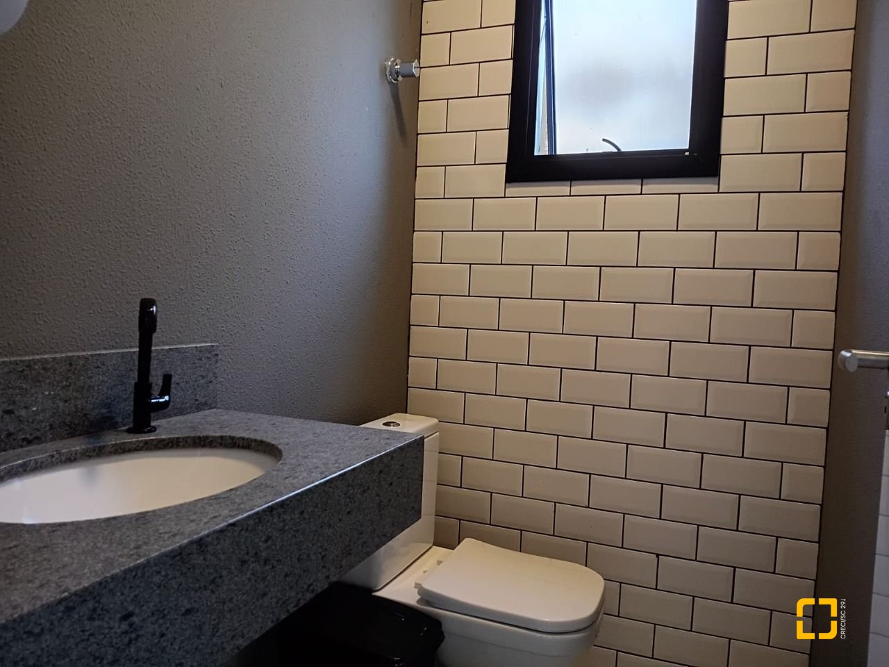Apartamento com 77m², 3 quartos (sendo 1 suíte), 1 garagem, no bairro Ingleses em Florianópolis