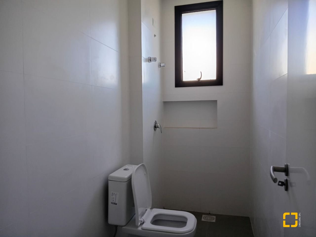 Apartamento com 77m², 3 quartos (sendo 1 suíte), 1 garagem, no bairro Ingleses em Florianópolis