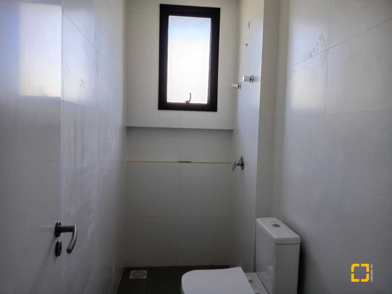 Apartamento com 77m², 3 quartos (sendo 1 suíte), 1 garagem, no bairro Ingleses em Florianópolis