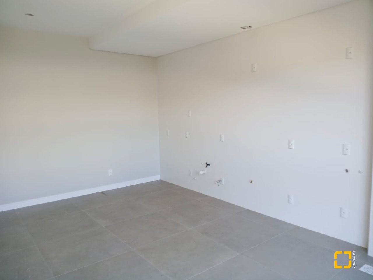 Apartamento com 77m², 3 quartos (sendo 1 suíte), 1 garagem, no bairro Ingleses em Florianópolis