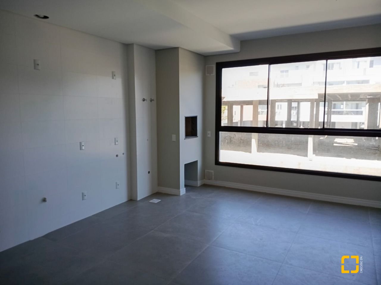 Apartamento com 77m², 3 quartos (sendo 1 suíte), 1 garagem, no bairro Ingleses em Florianópolis