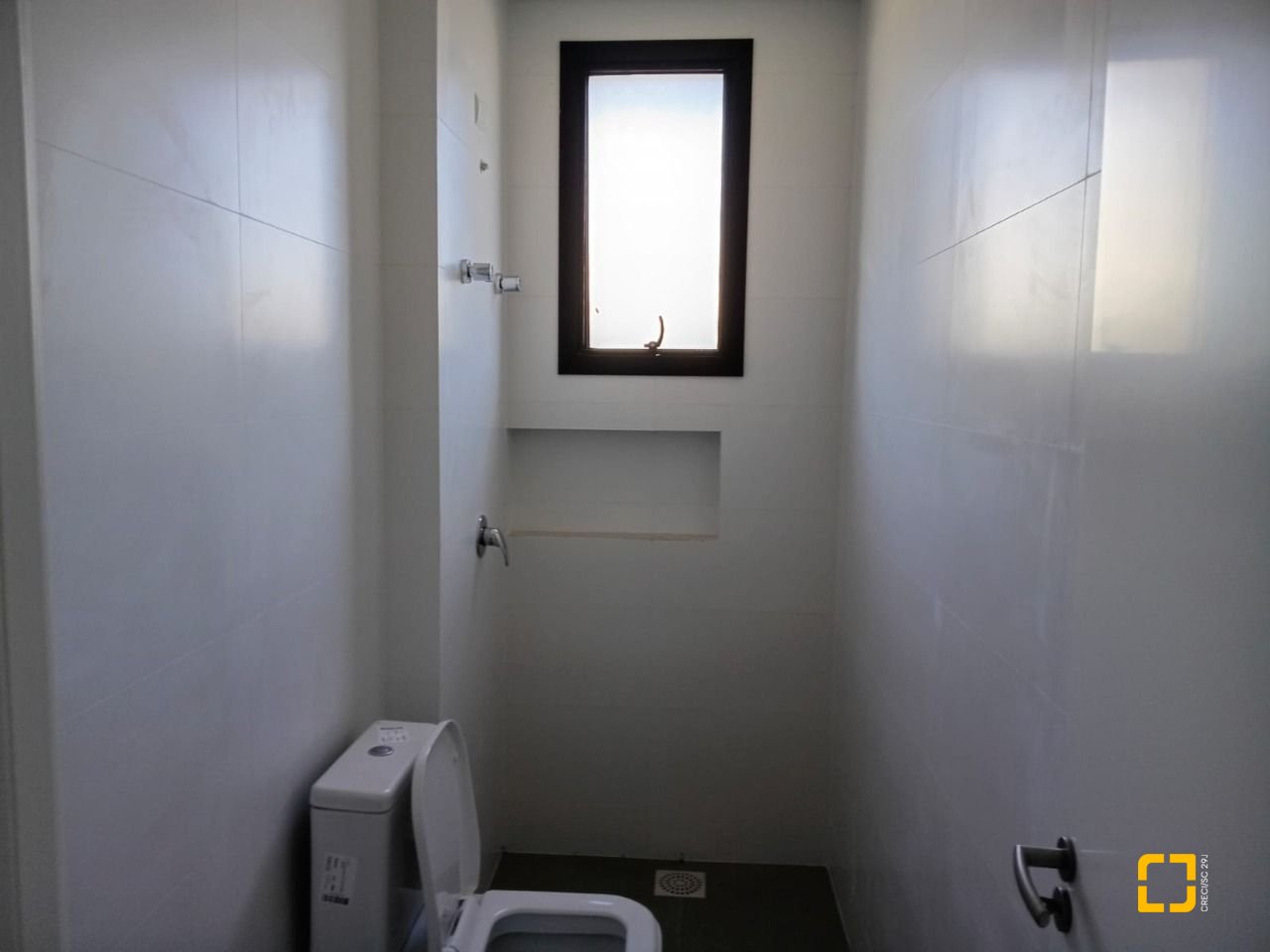 Apartamento com 77m², 3 quartos (sendo 1 suíte), 1 garagem, no bairro Ingleses em Florianópolis