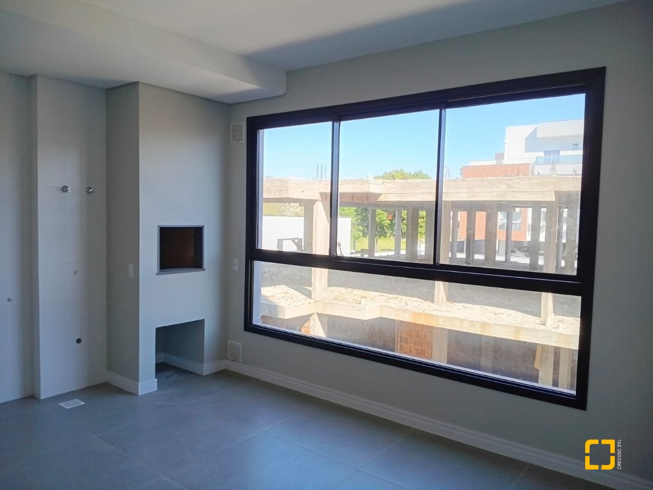 Apartamento com 77m², 3 quartos (sendo 1 suíte), 1 garagem, no bairro Ingleses em Florianópolis
